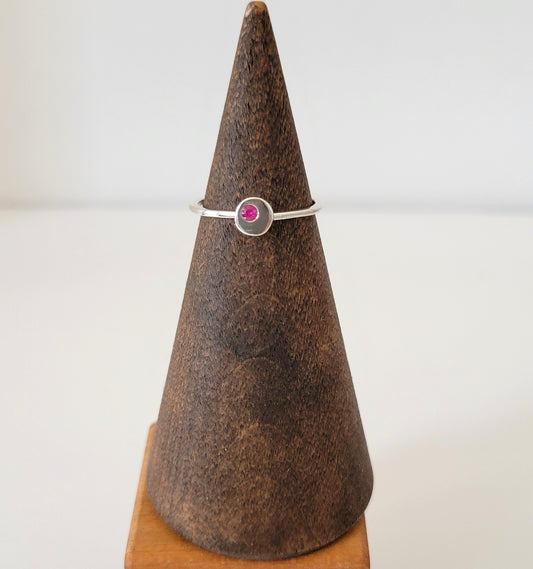 Dot Ring - Ruby